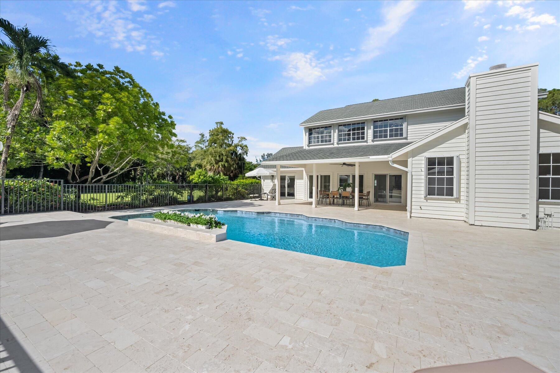 PADDOCK PARK 2 OF WELLING - Residential