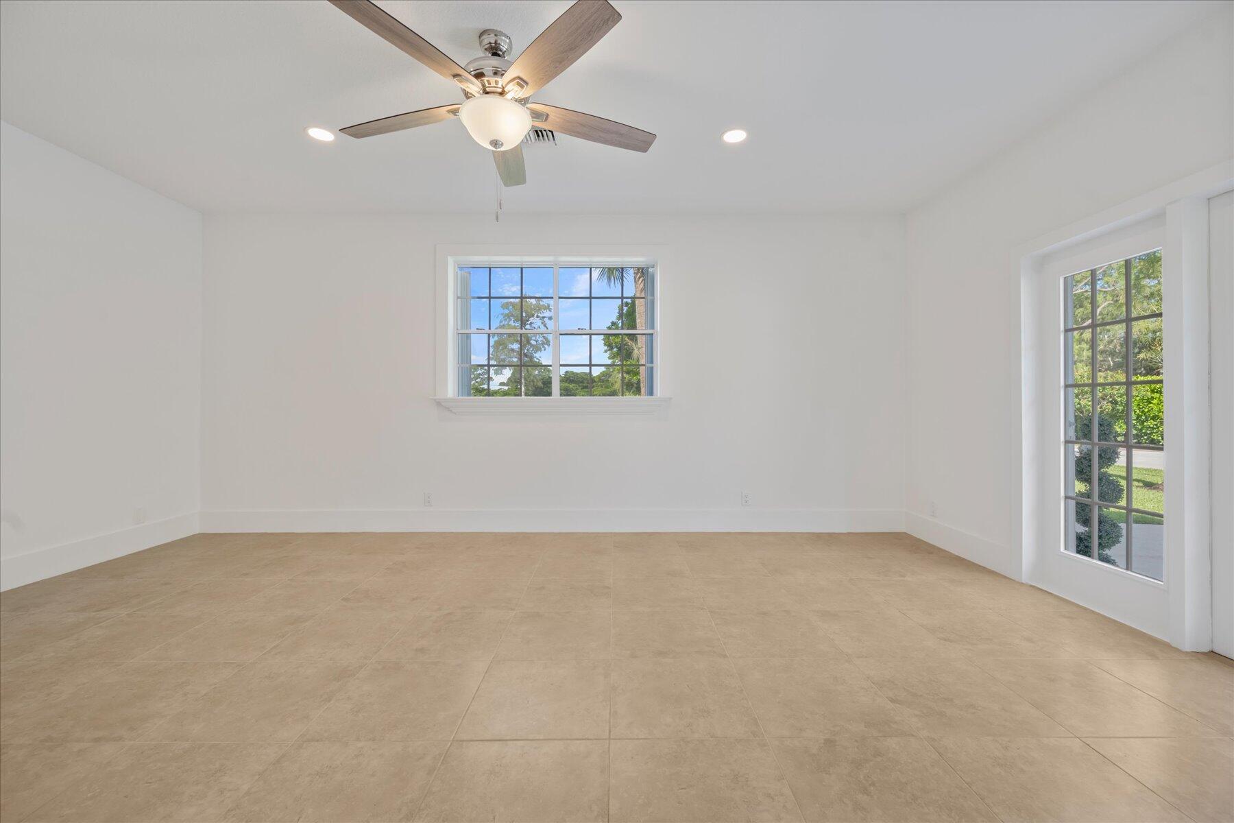 PADDOCK PARK 2 OF WELLING - Residential