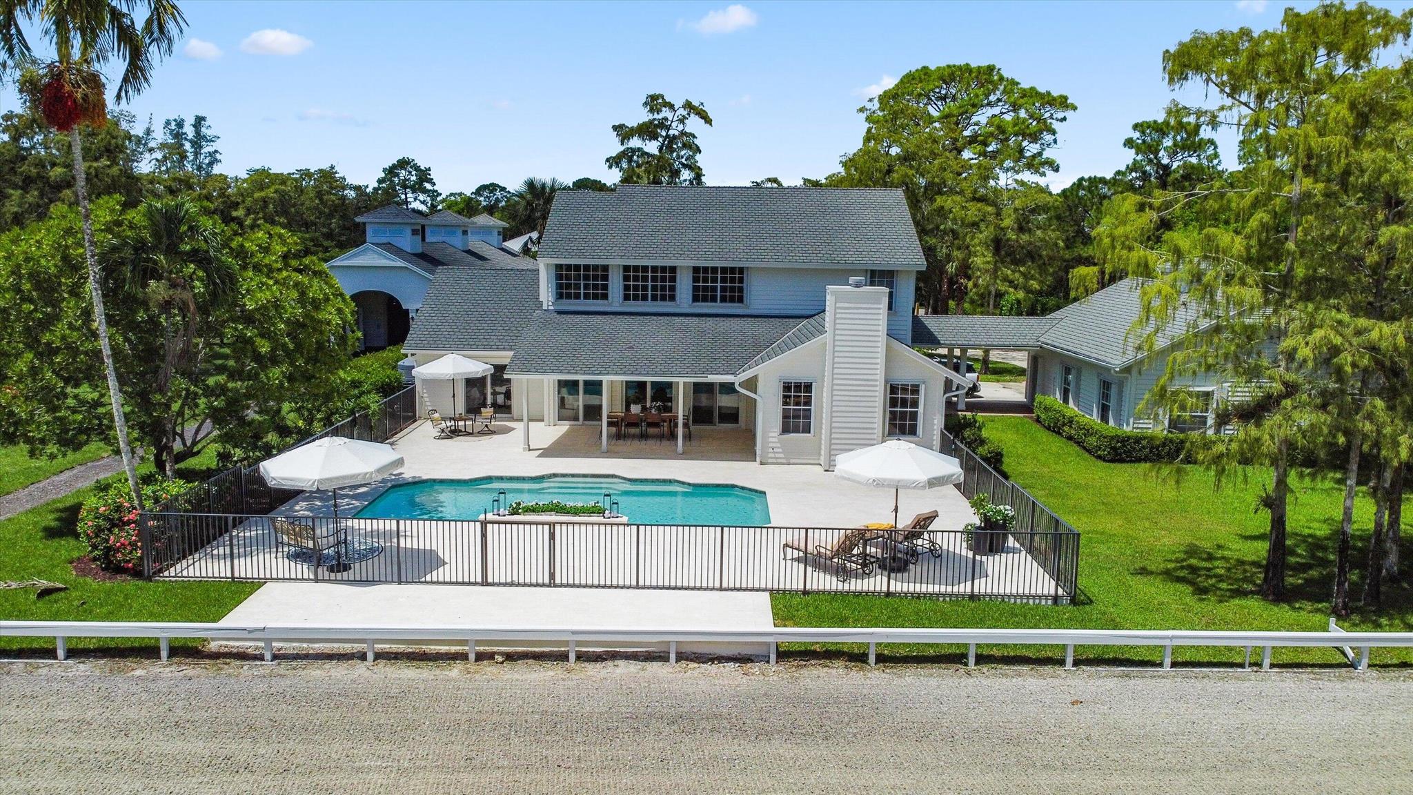 PADDOCK PARK 2 OF WELLING - Residential