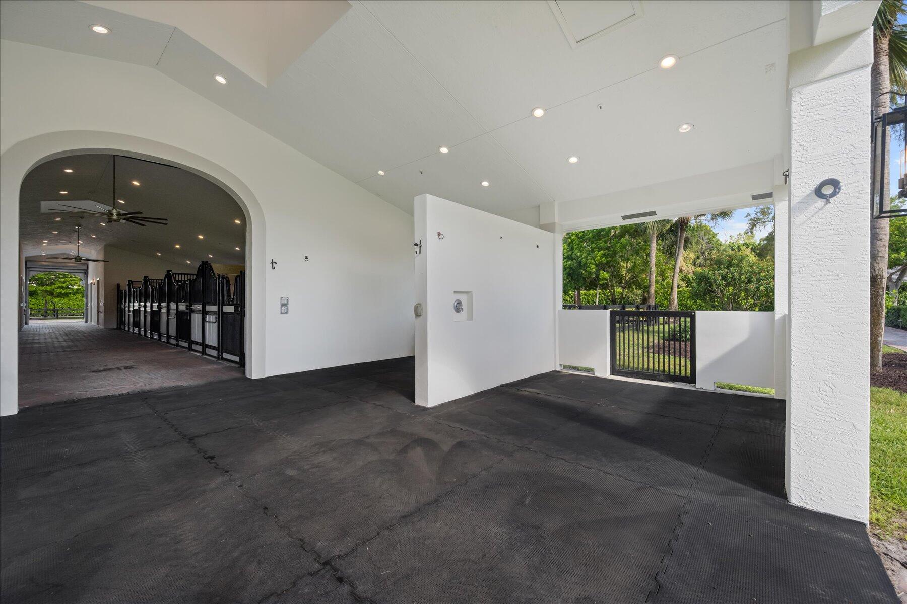 PADDOCK PARK 2 OF WELLINGTON - Residential