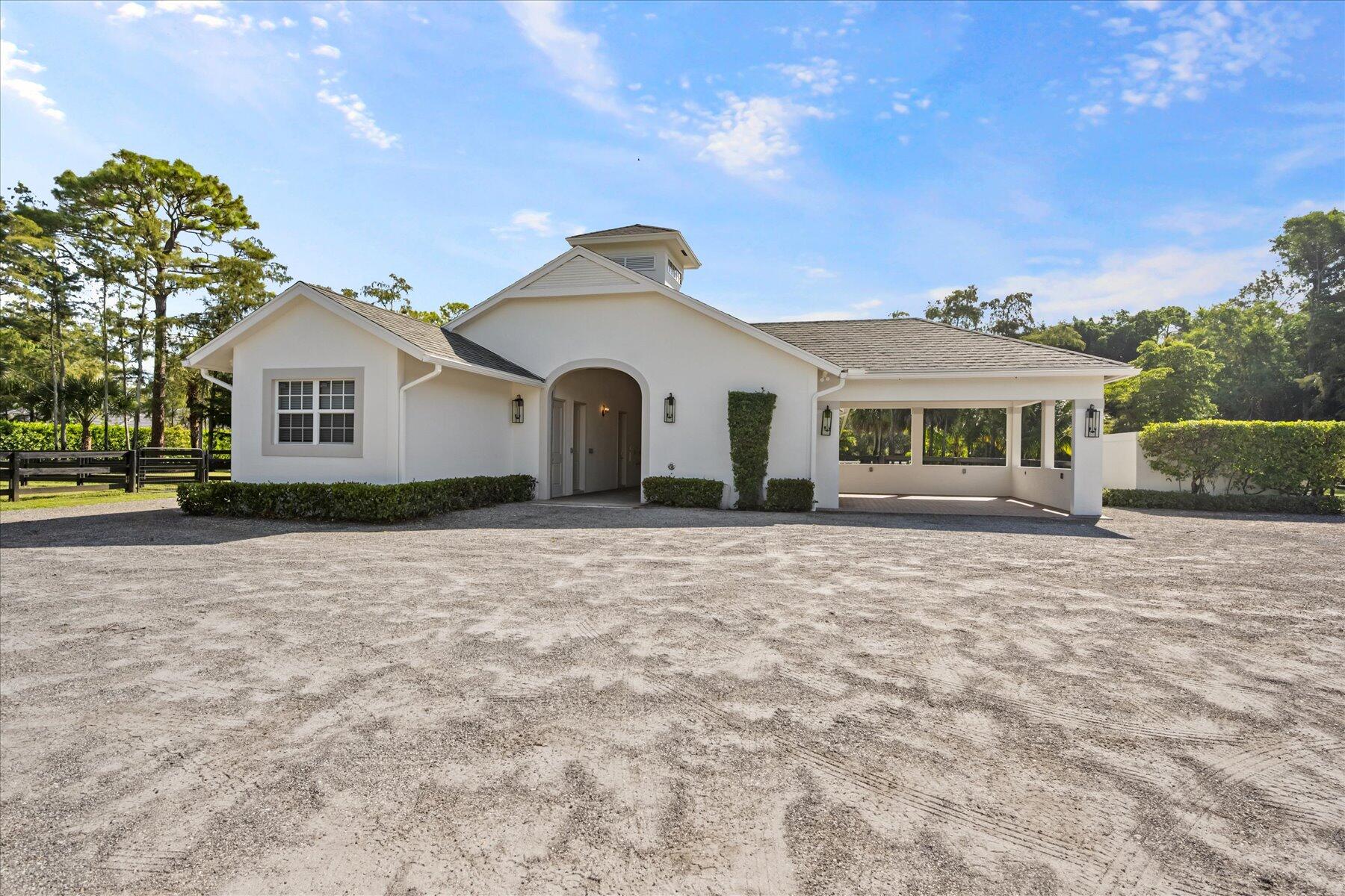 PADDOCK PARK 2 OF WELLINGTON - Residential