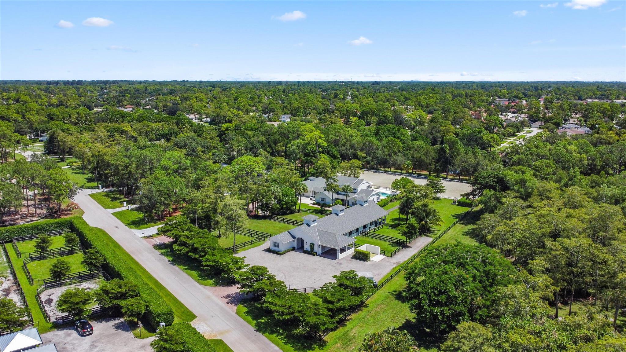 PADDOCK PARK 2 OF WELLING - Residential