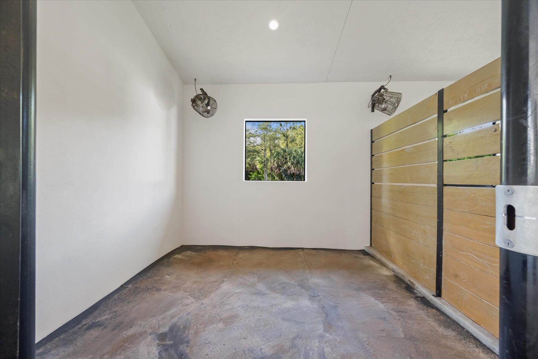 PADDOCK PARK 2 OF WELLINGTON - Residential