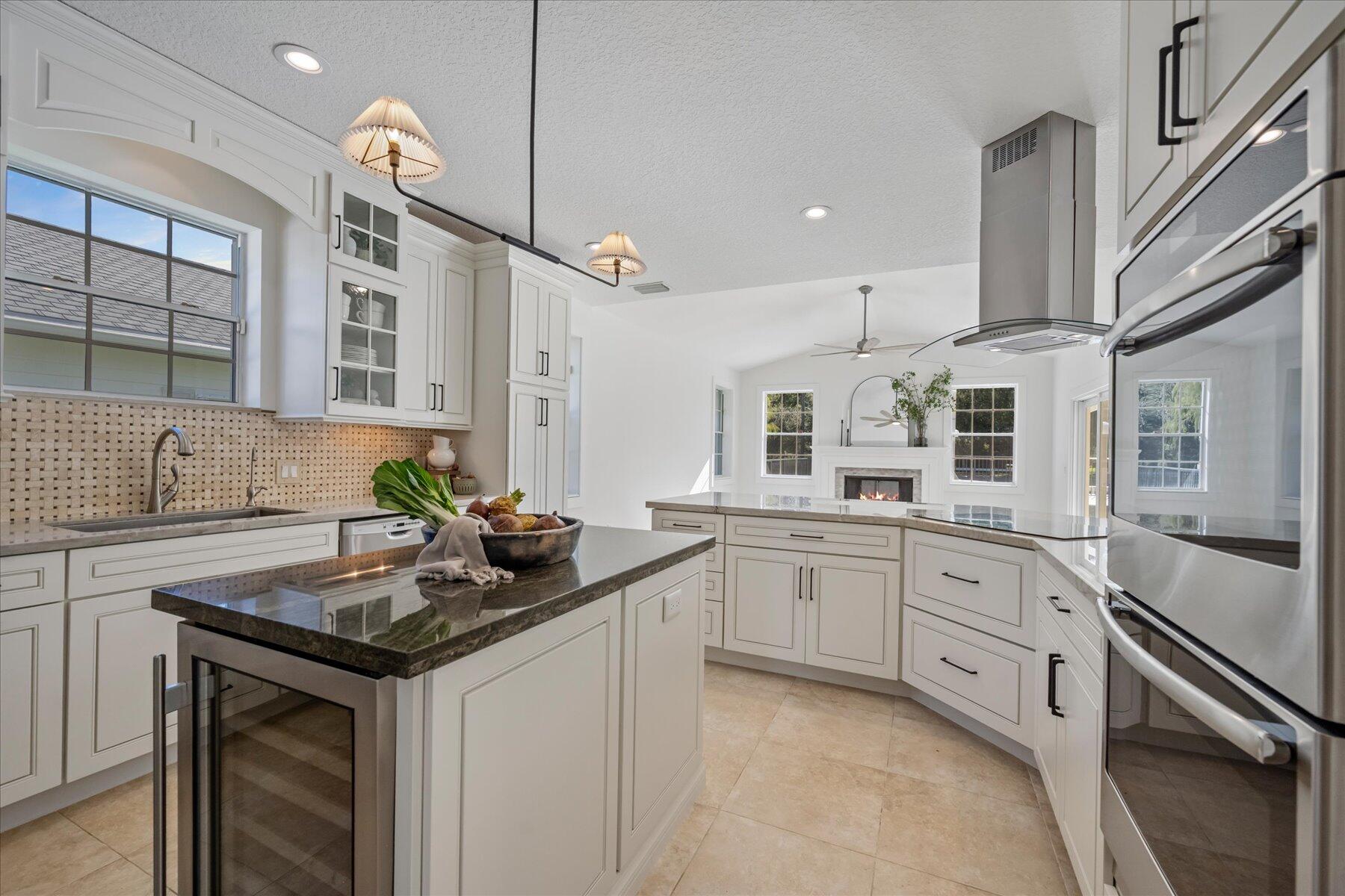 PADDOCK PARK 2 OF WELLINGTON - Residential