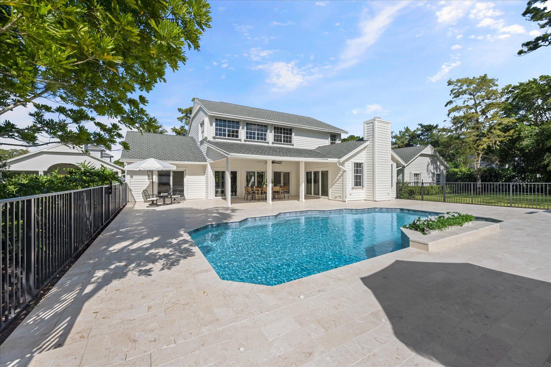 PADDOCK PARK 2 OF WELLINGTON - Residential