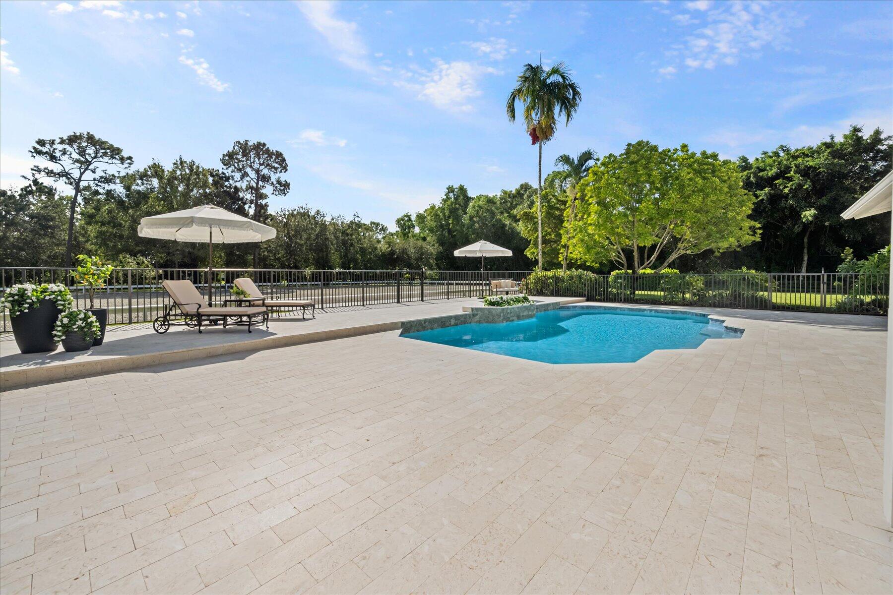 PADDOCK PARK 2 OF WELLINGTON - Residential