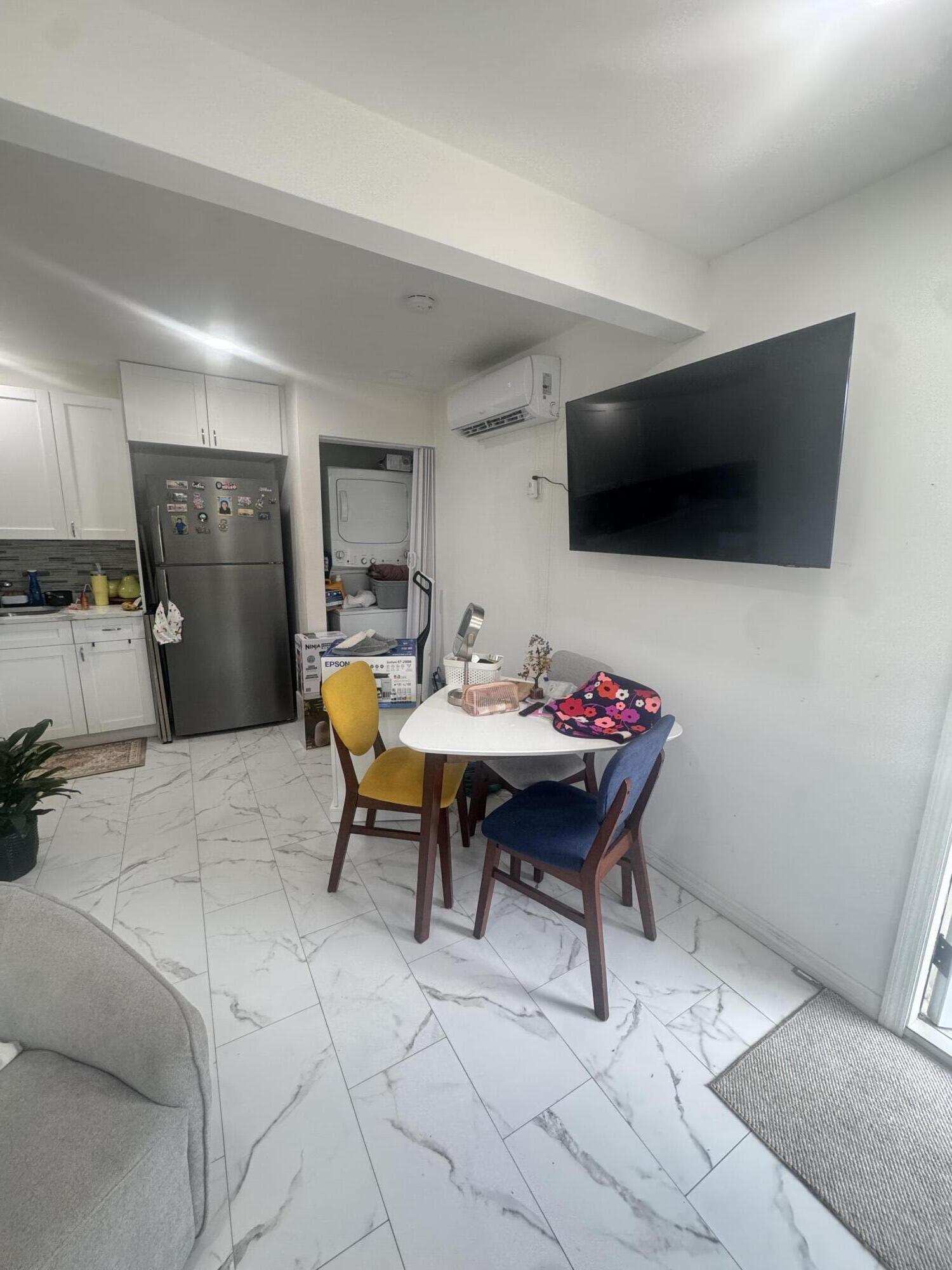 CYPRESS ESTATES - Residential Lease