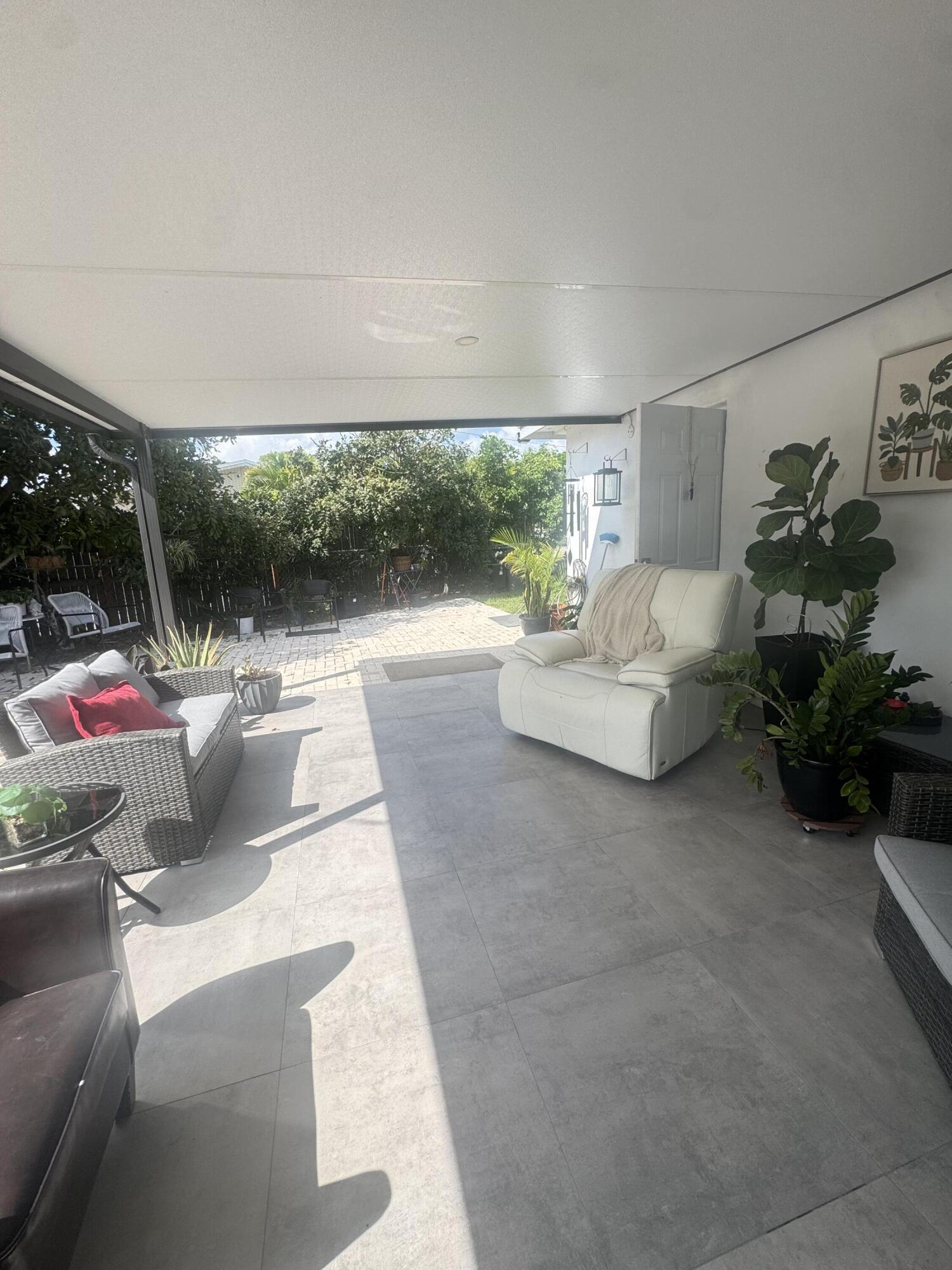 CYPRESS ESTATES - Residential Lease