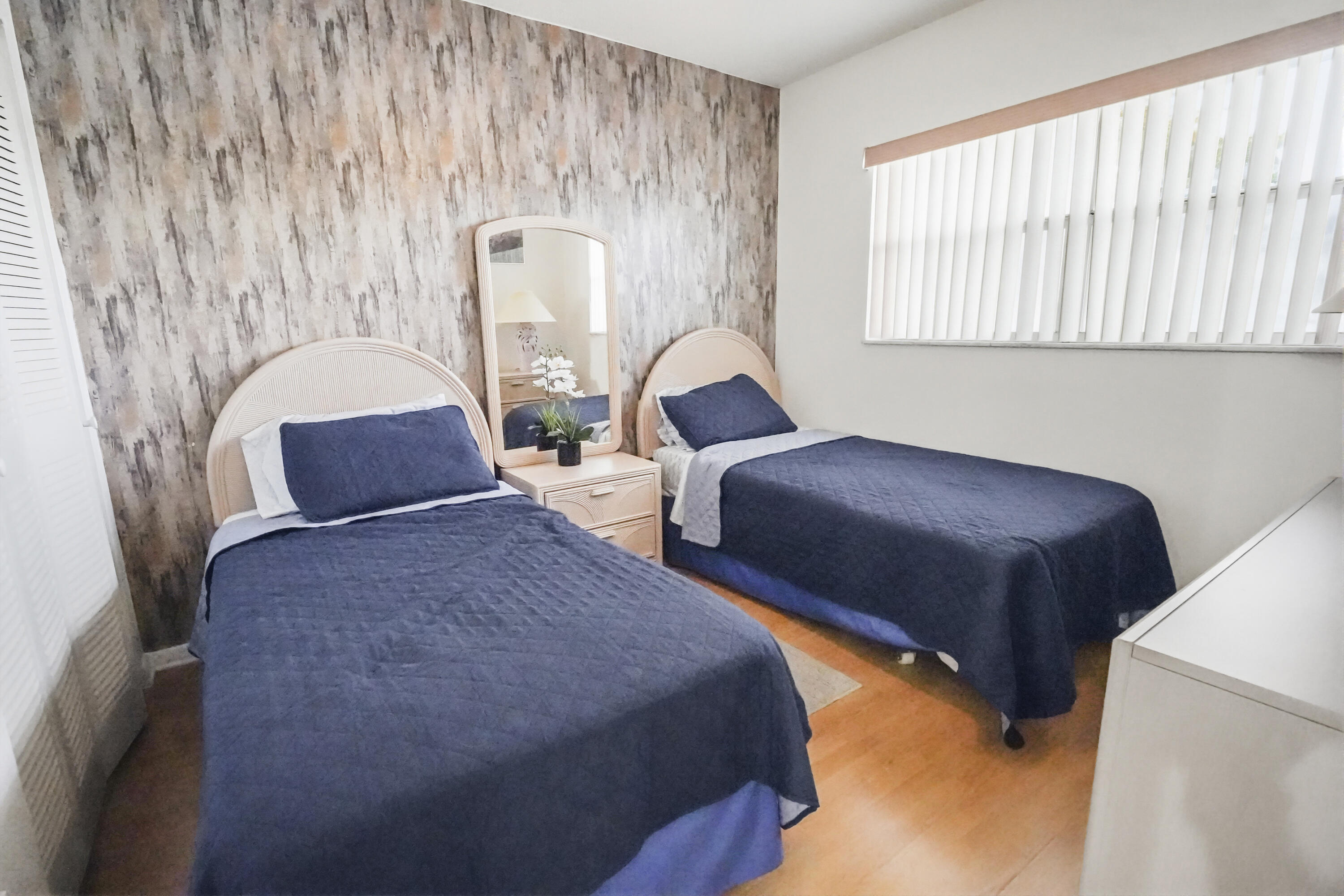 ROYAL PARK GARDENS I-C CONDO - Residential