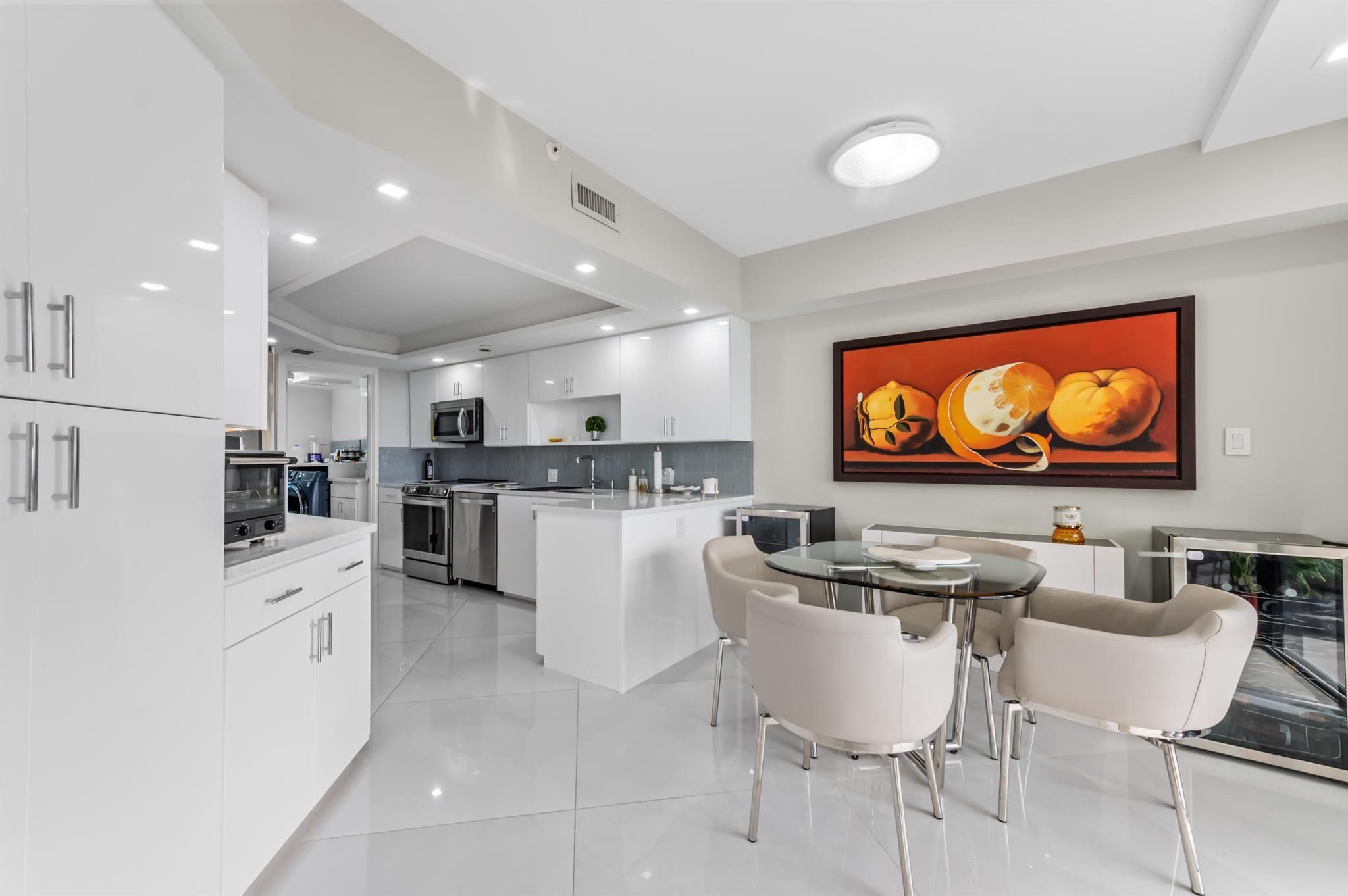 LANDS OF THE PRESIDENT/CO - Residential