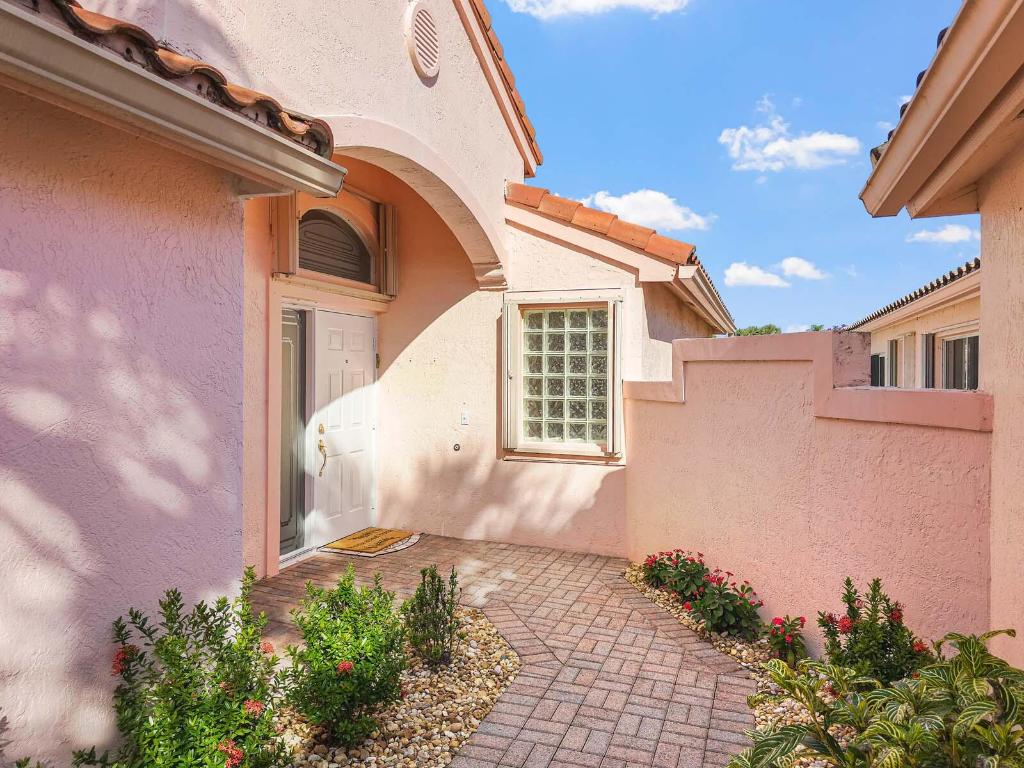 5111 Pelican Cove Drive