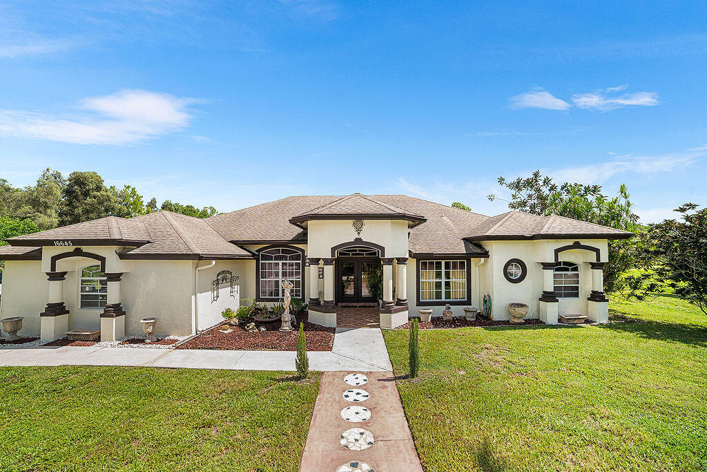 16645 66th Court N, The Acreage, FL, 33470/$765,000 2 16645 66th Court N
