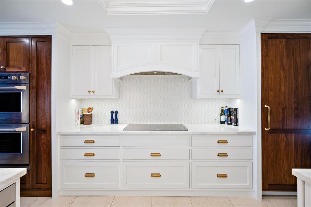 RESIDENCES AT SLOANS CURV - Residential