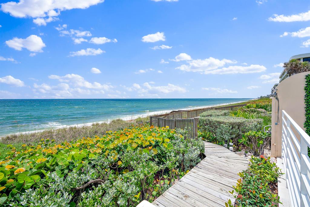 RESIDENCES AT SLOANS CURV - Residential