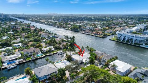 A home in Lauderdale By The Sea