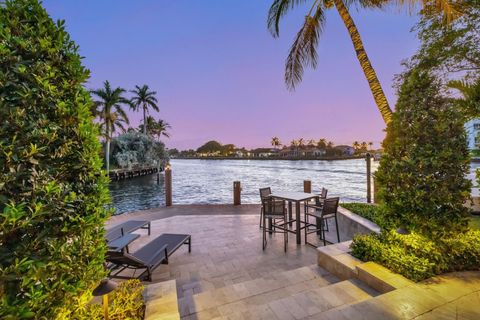 A home in Lauderdale By The Sea