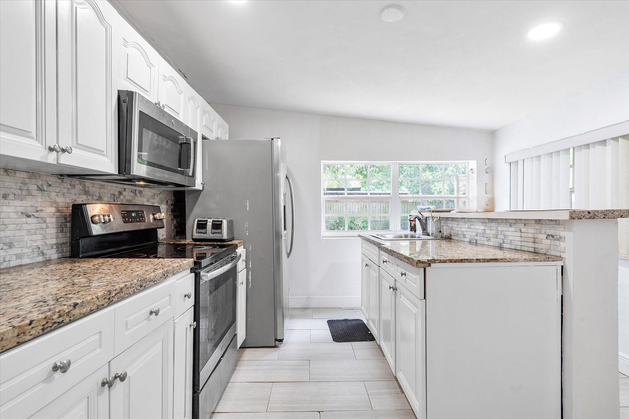 Lake Forest Sec One 32-26 - Residential