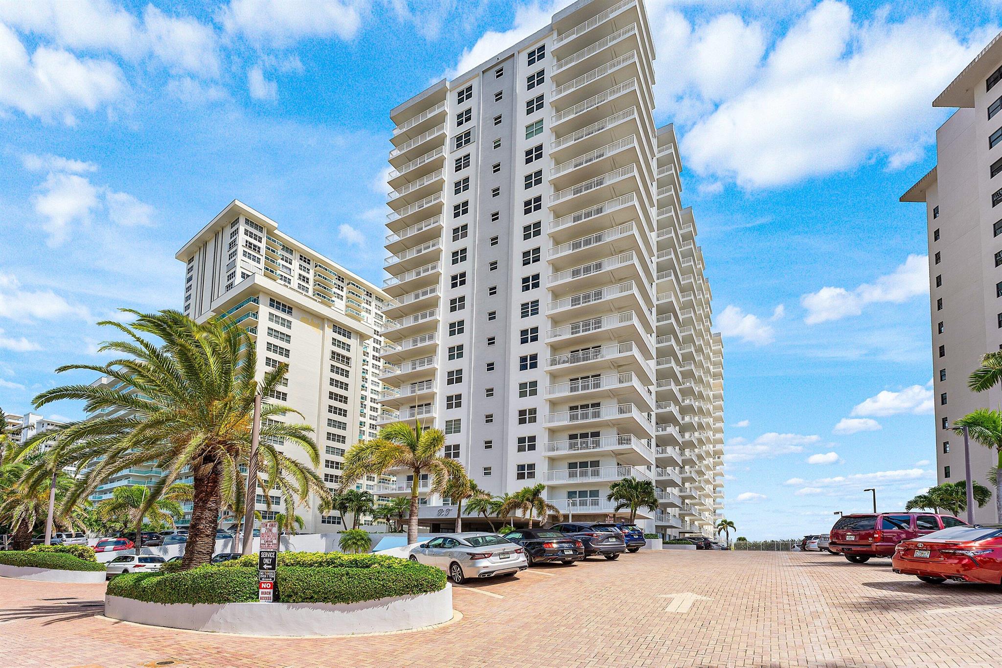 REGENCY TOWER CONDO - Residential