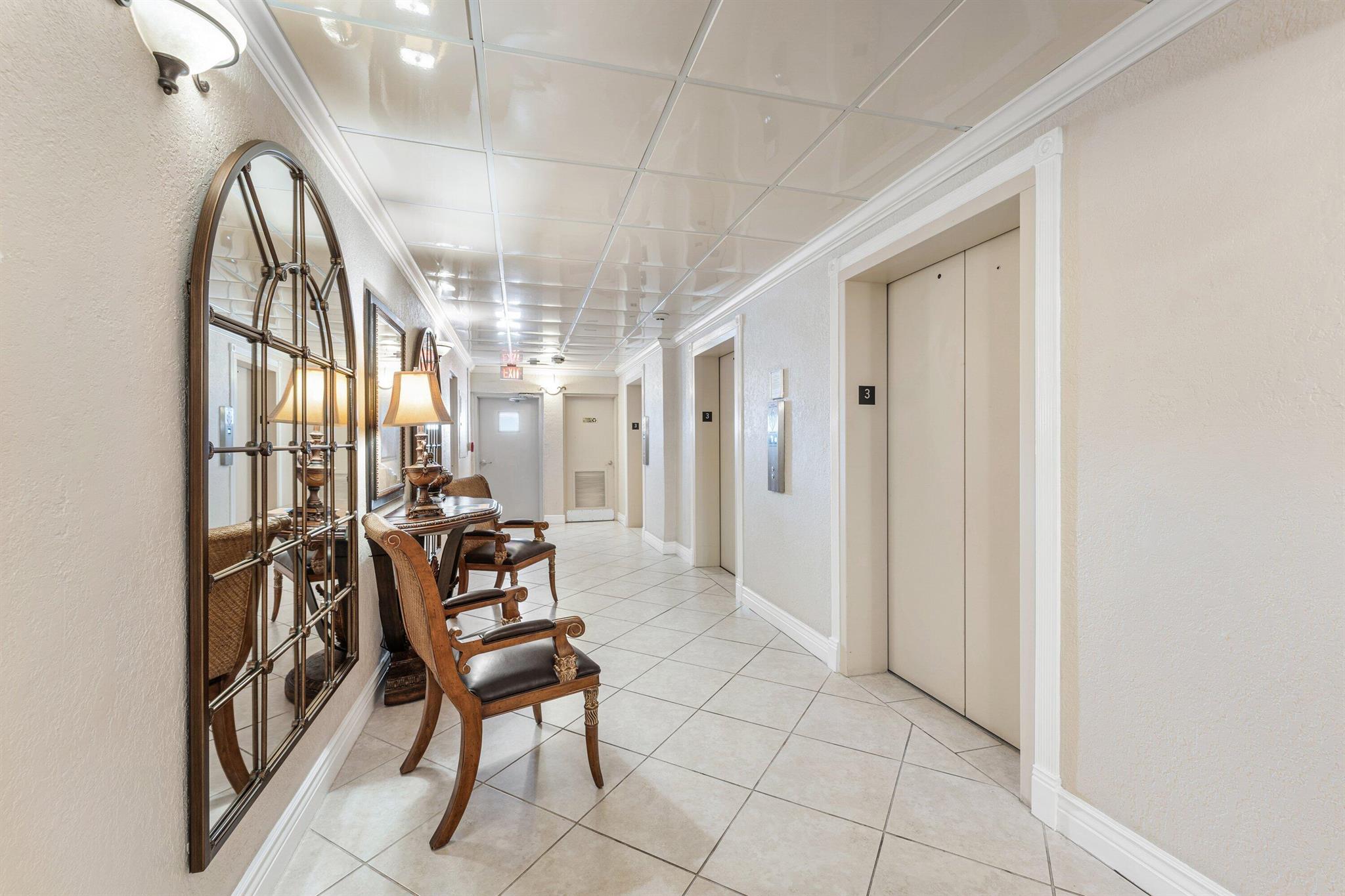 REGENCY TOWER CONDO - Residential