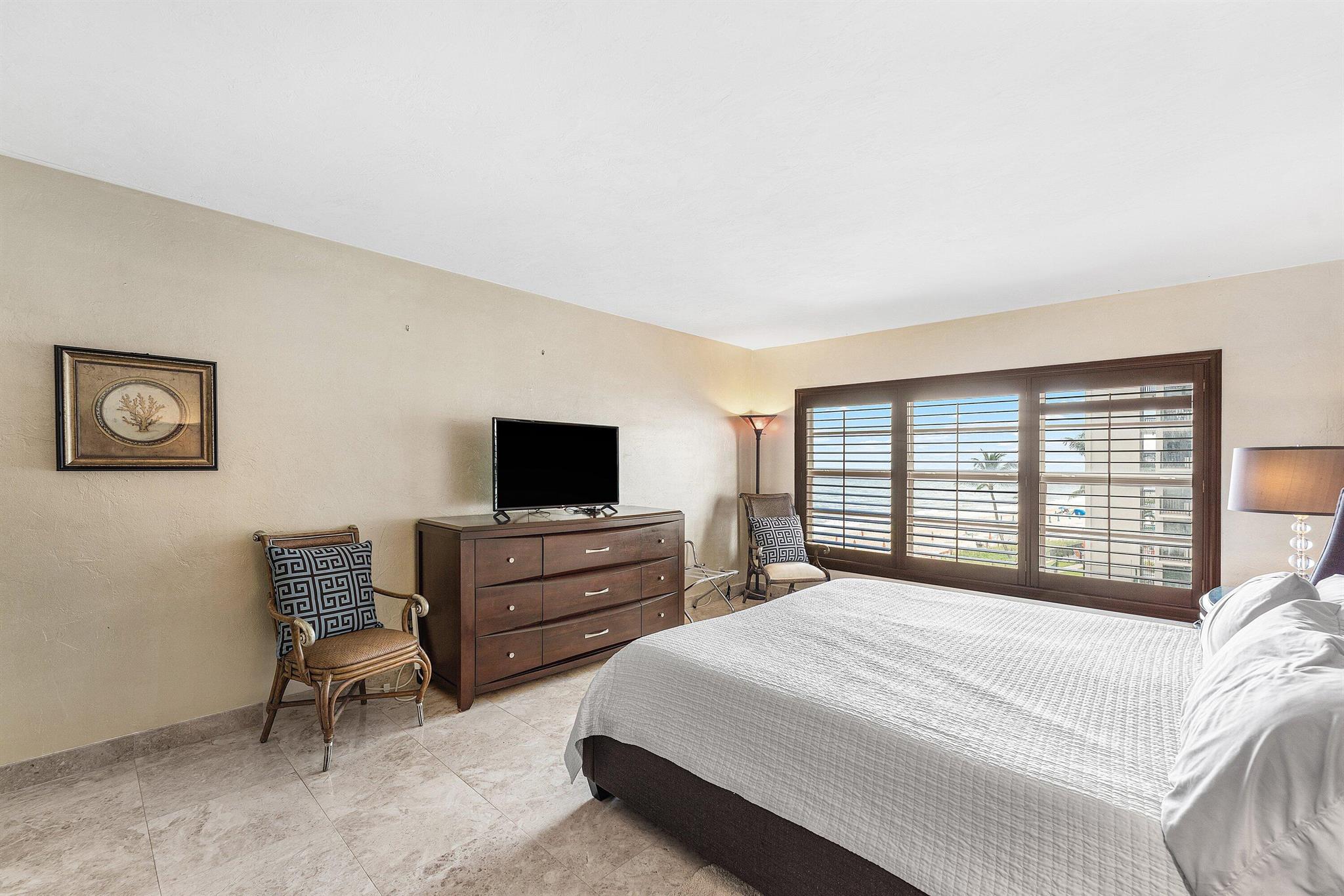 REGENCY TOWER CONDO - Residential