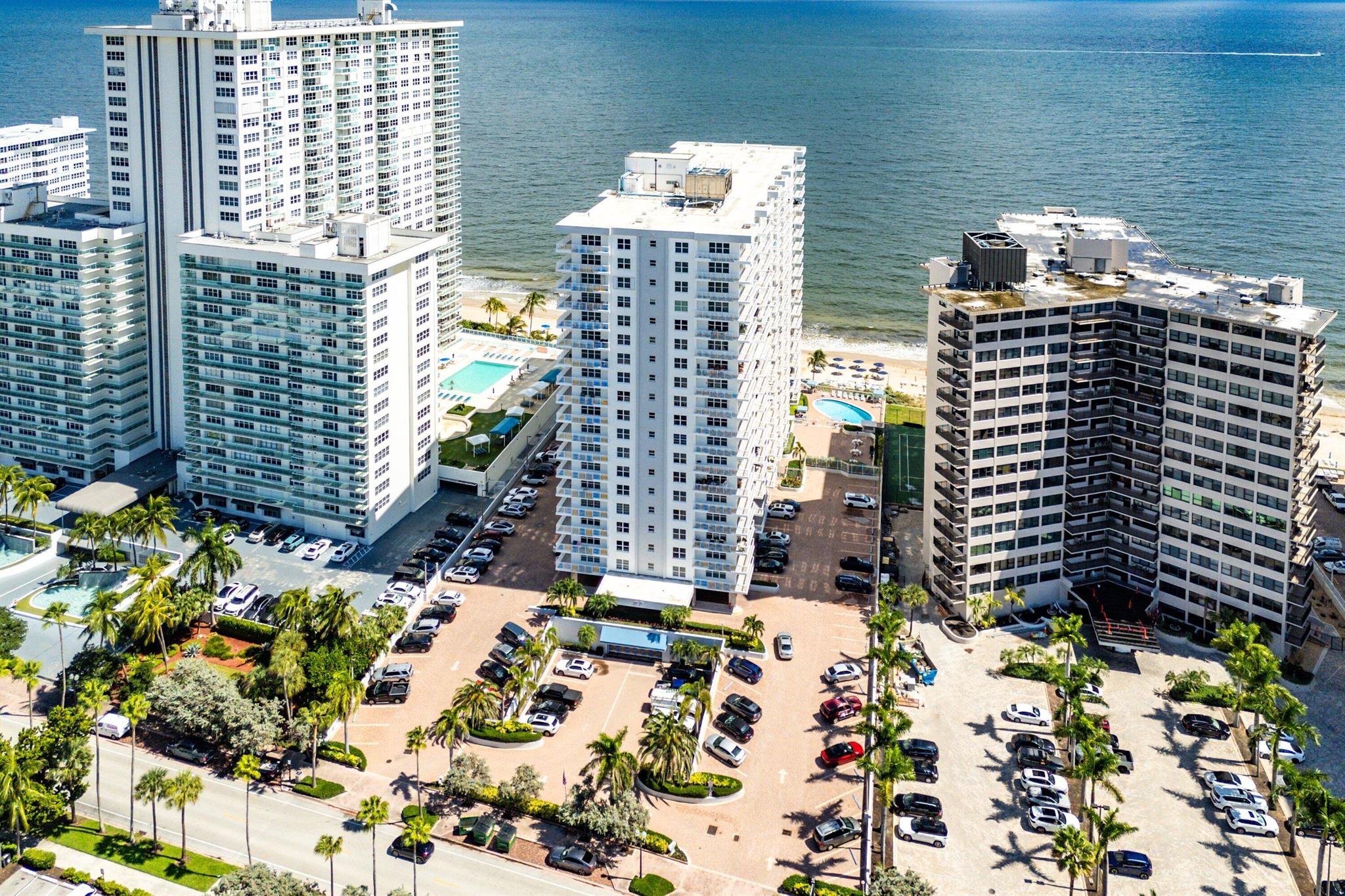 REGENCY TOWER CONDO - Residential