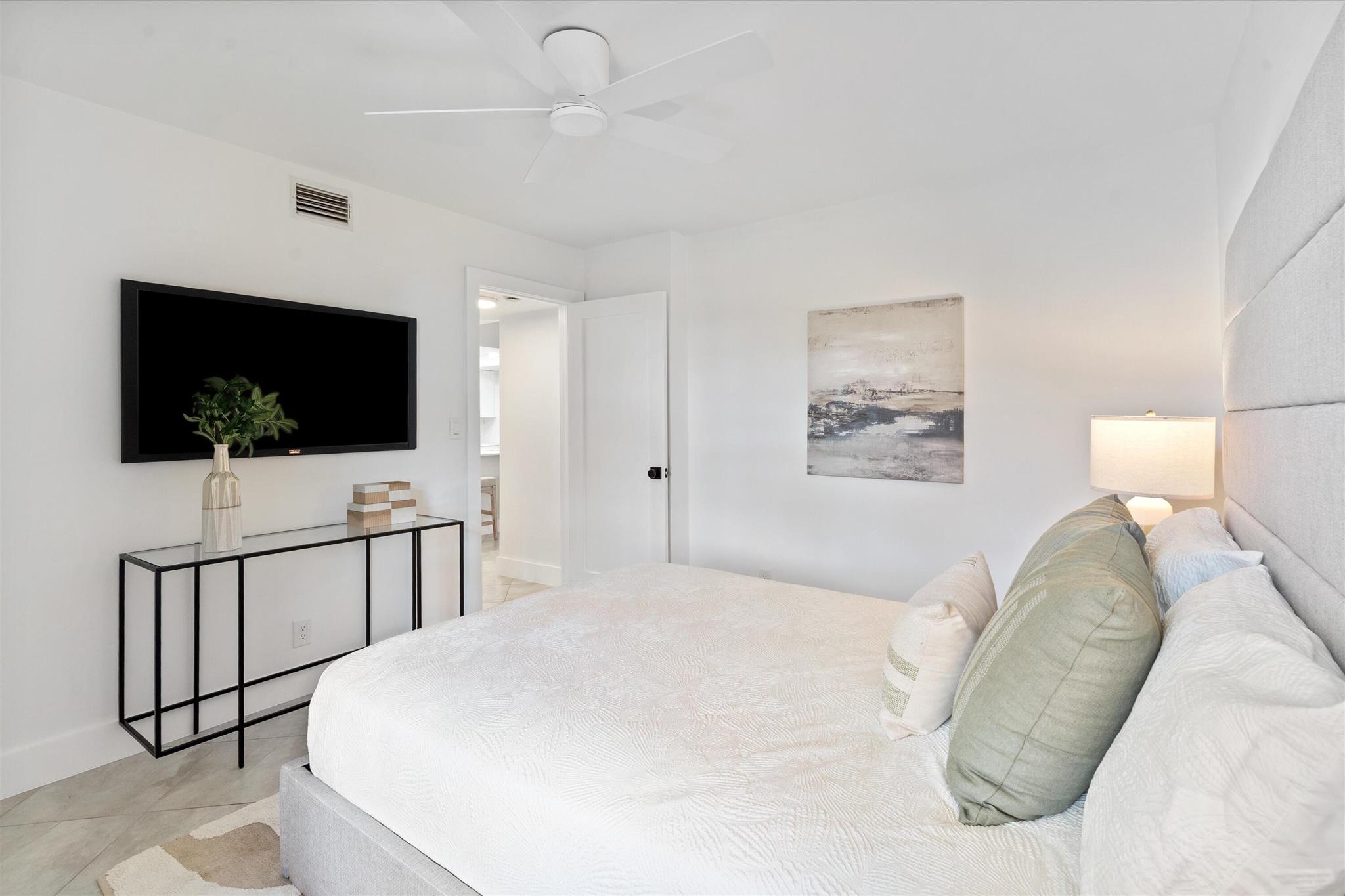 LAVERS DELRAY RACQUET CLU - Residential