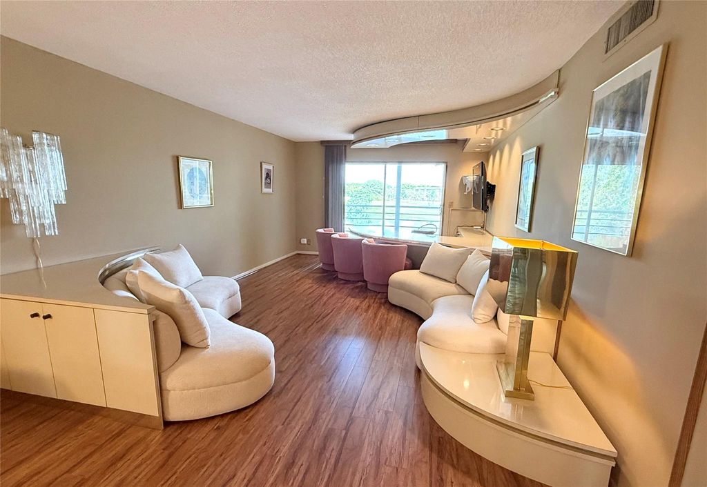 Photo of 2903 SE Victoria Circle #03, Coconut Creek, FL 33066 (MLS # F10523207)