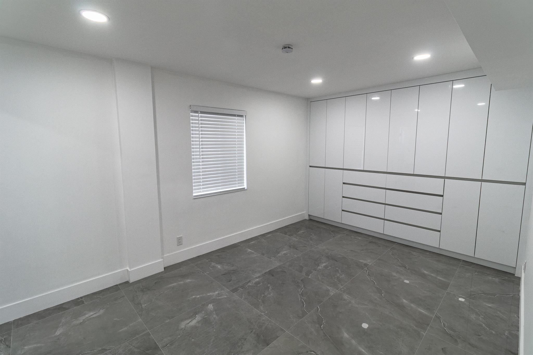 WESTWOOD LAKE 7TH ADDN - Residential