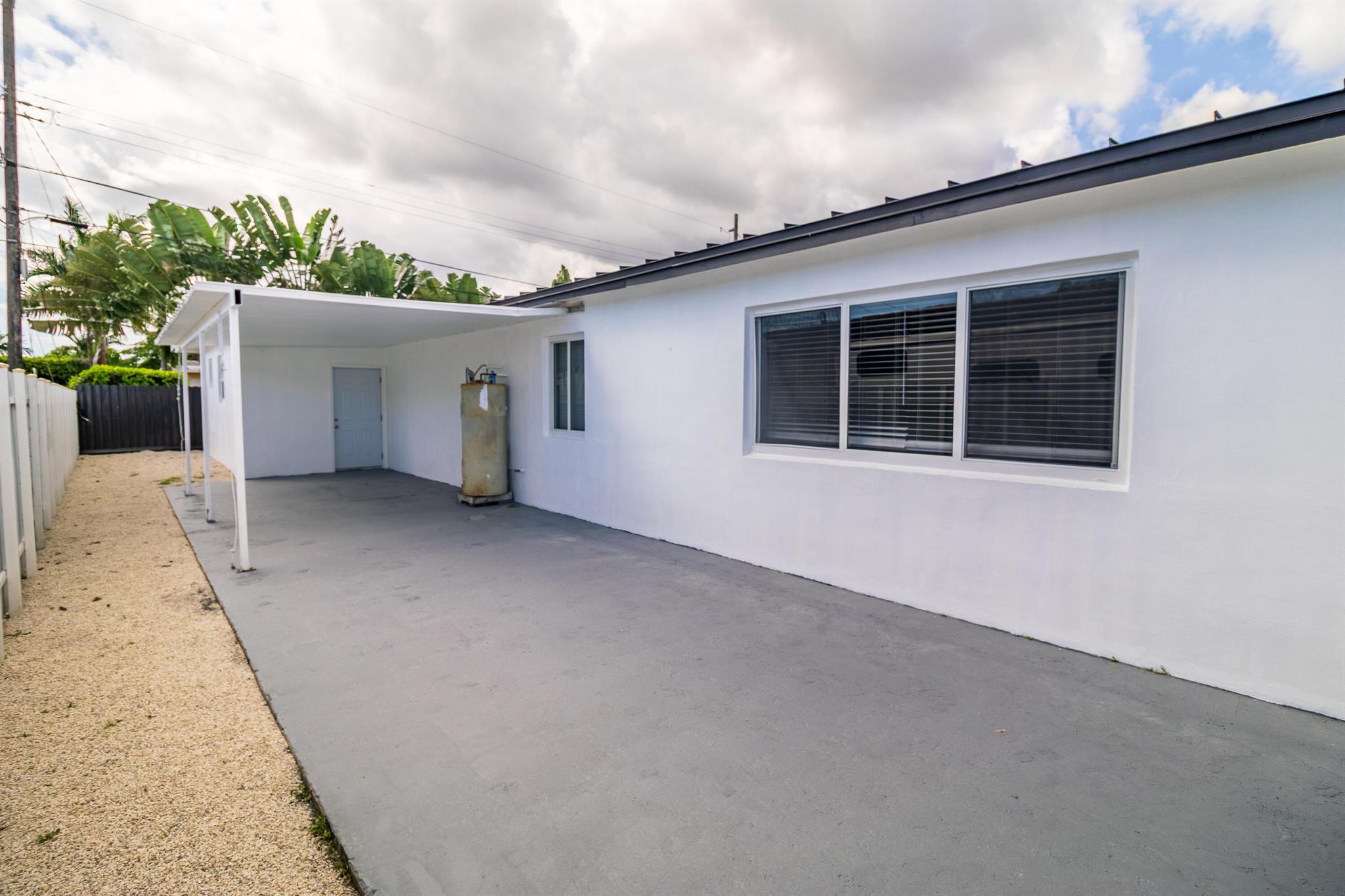 WESTWOOD LAKE 7TH ADDN - Residential