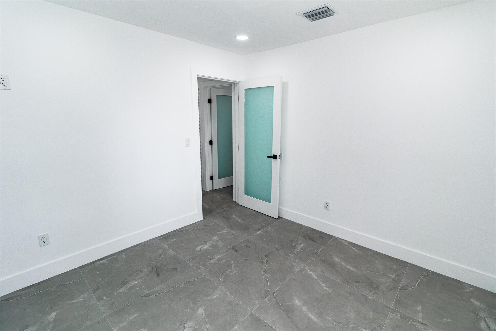 WESTWOOD LAKE 7TH ADDN - Residential