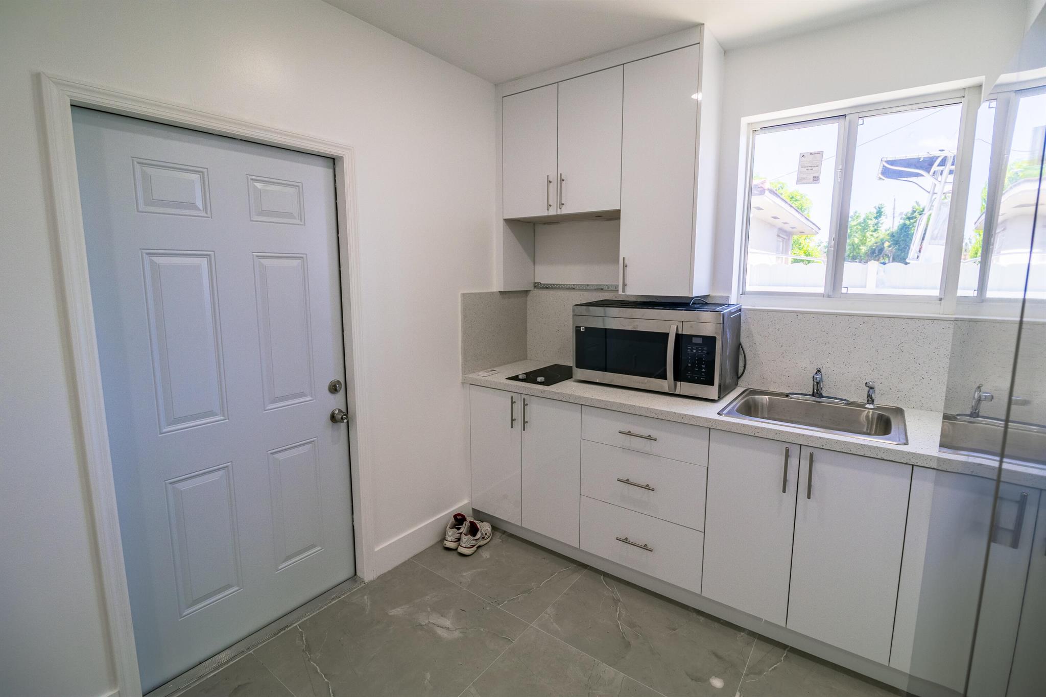 WESTWOOD LAKE 7TH ADDN - Residential