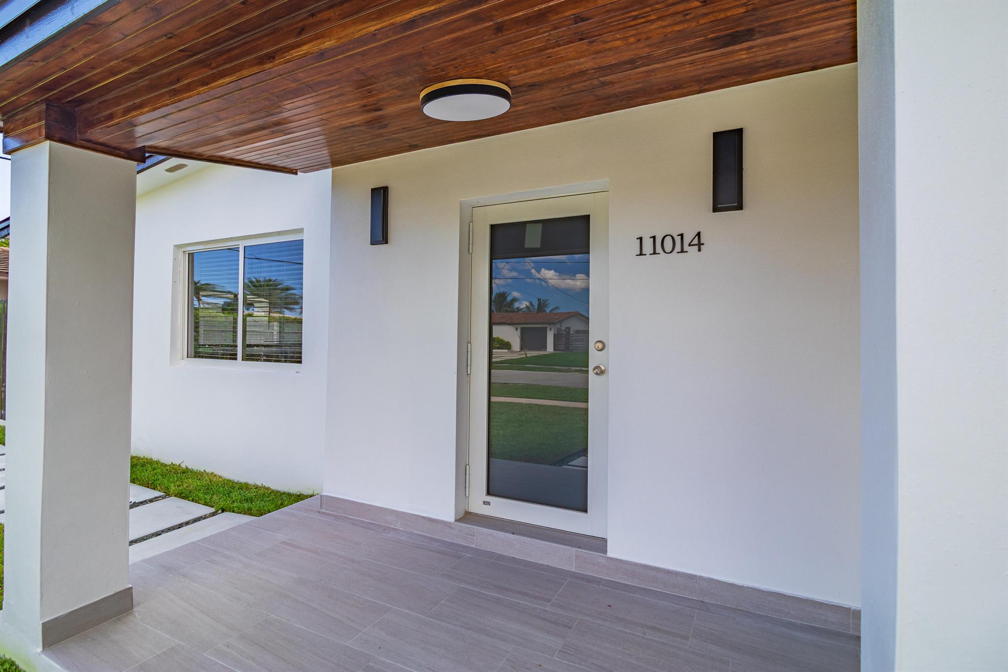 WESTWOOD LAKE 7TH ADDN - Residential