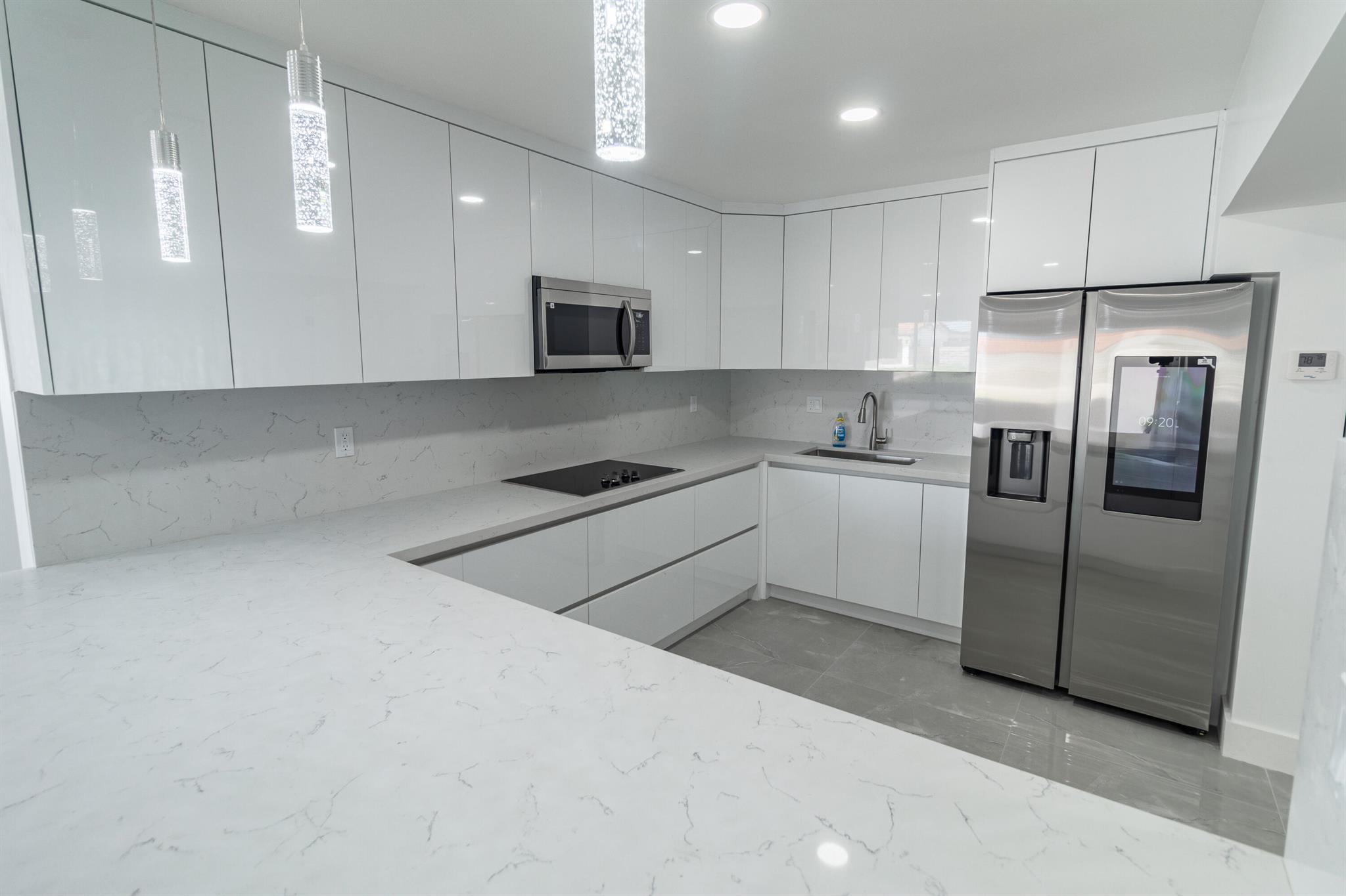 WESTWOOD LAKE 7TH ADDN - Residential