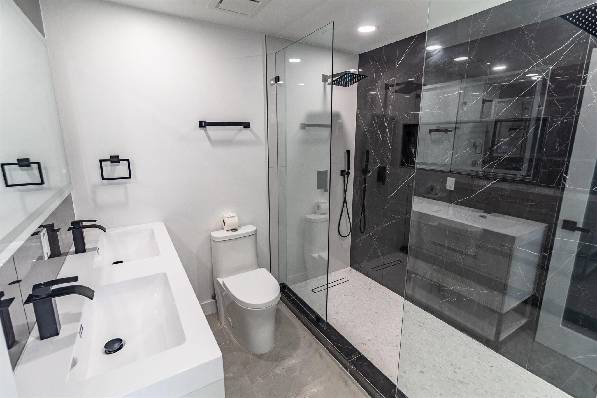 WESTWOOD LAKE 7TH ADDN - Residential