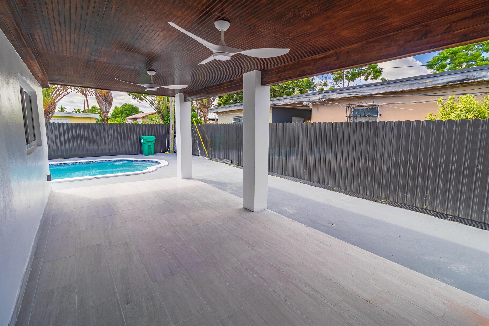 WESTWOOD LAKE 7TH ADDN - Residential