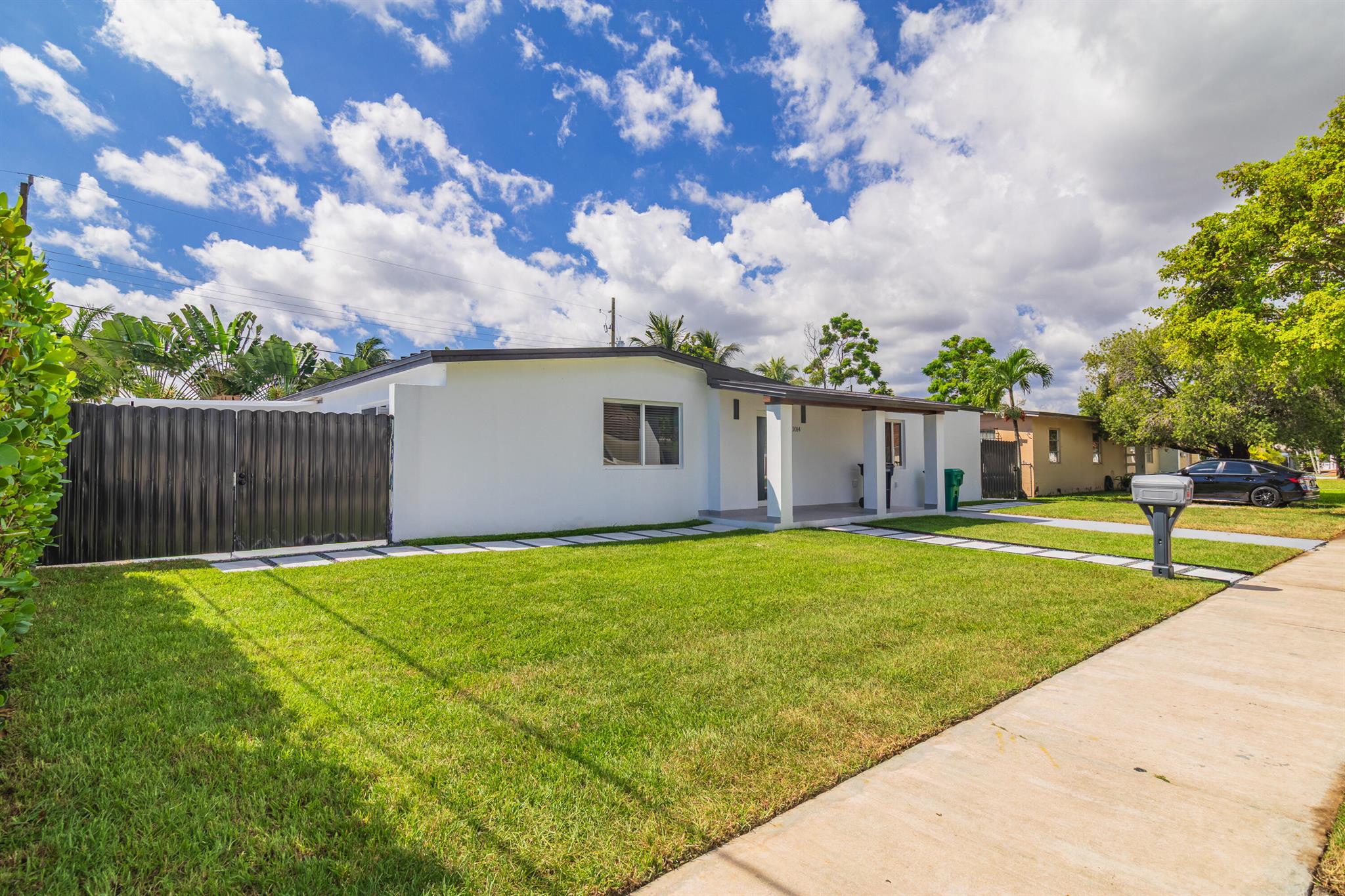 WESTWOOD LAKE 7TH ADDN - Residential