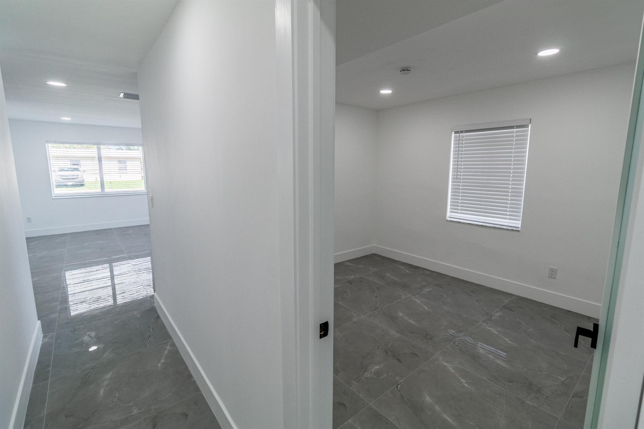 WESTWOOD LAKE 7TH ADDN - Residential