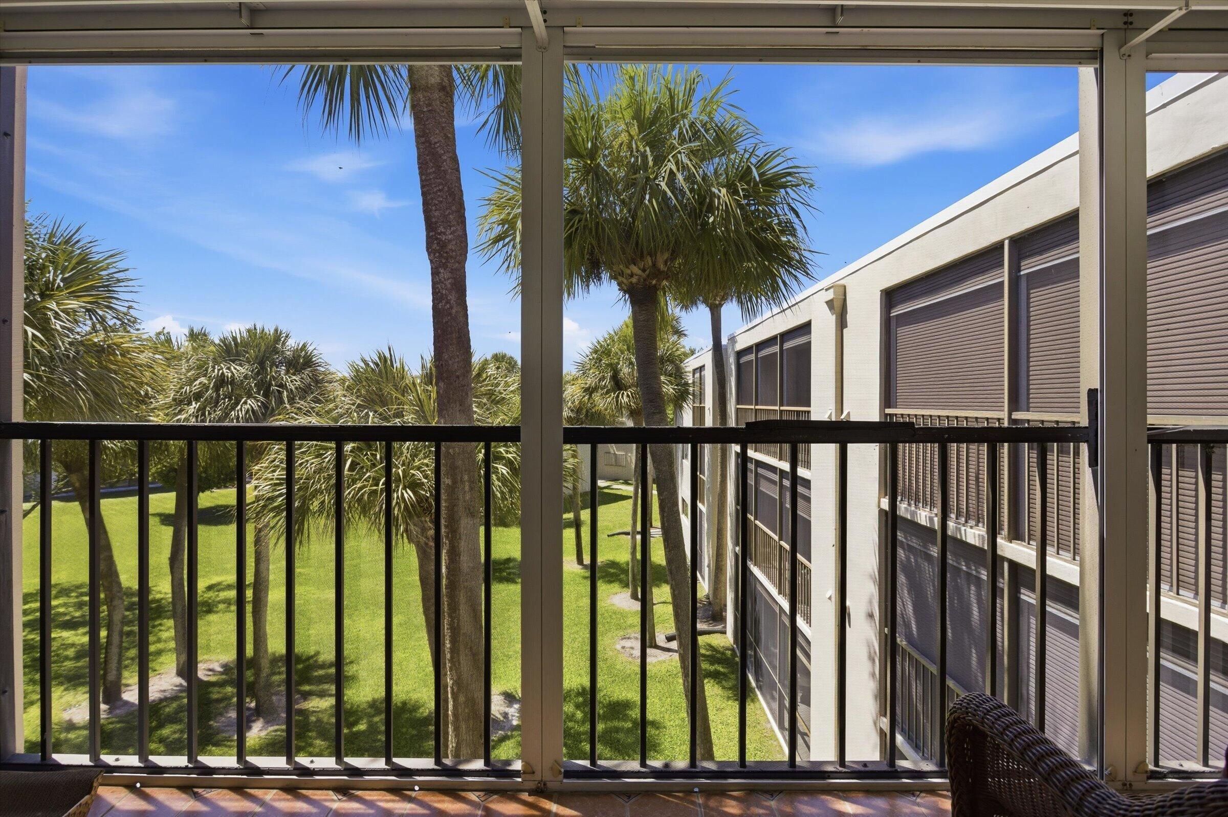 CYPRESS CONDO - Residential