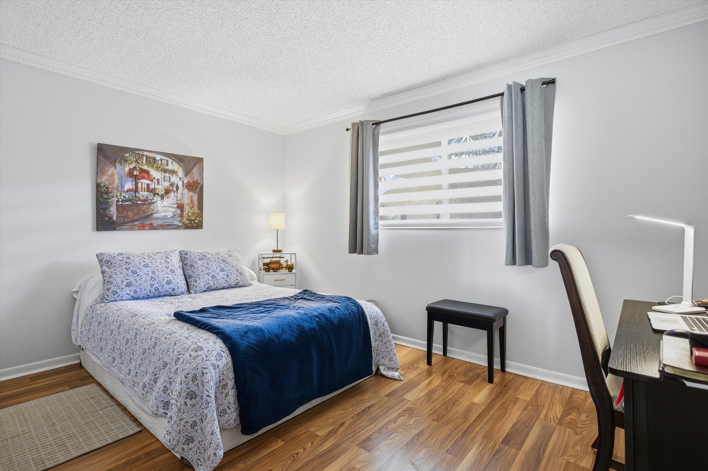 CYPRESS CONDO - Residential