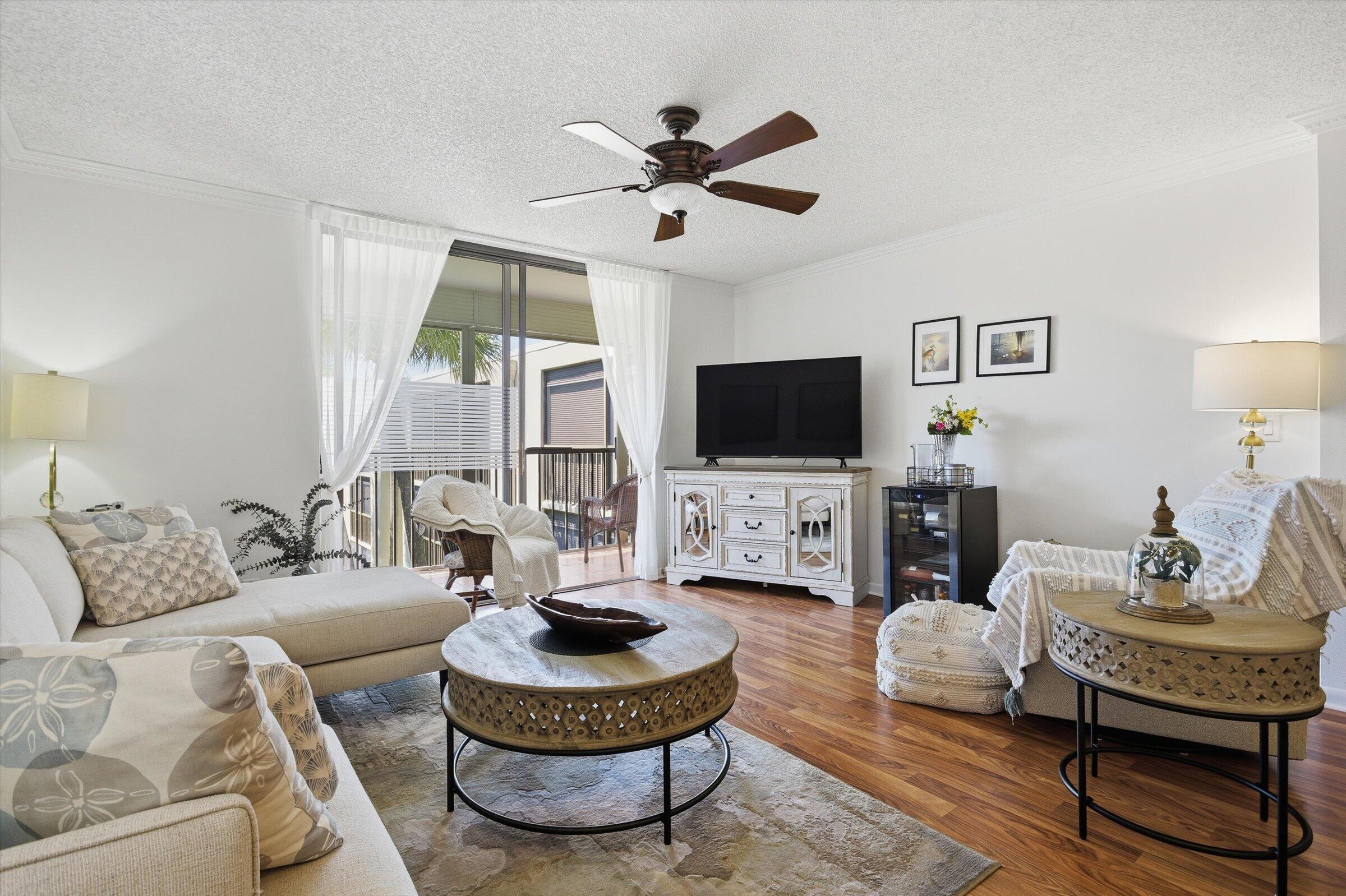 CYPRESS CONDO - Residential