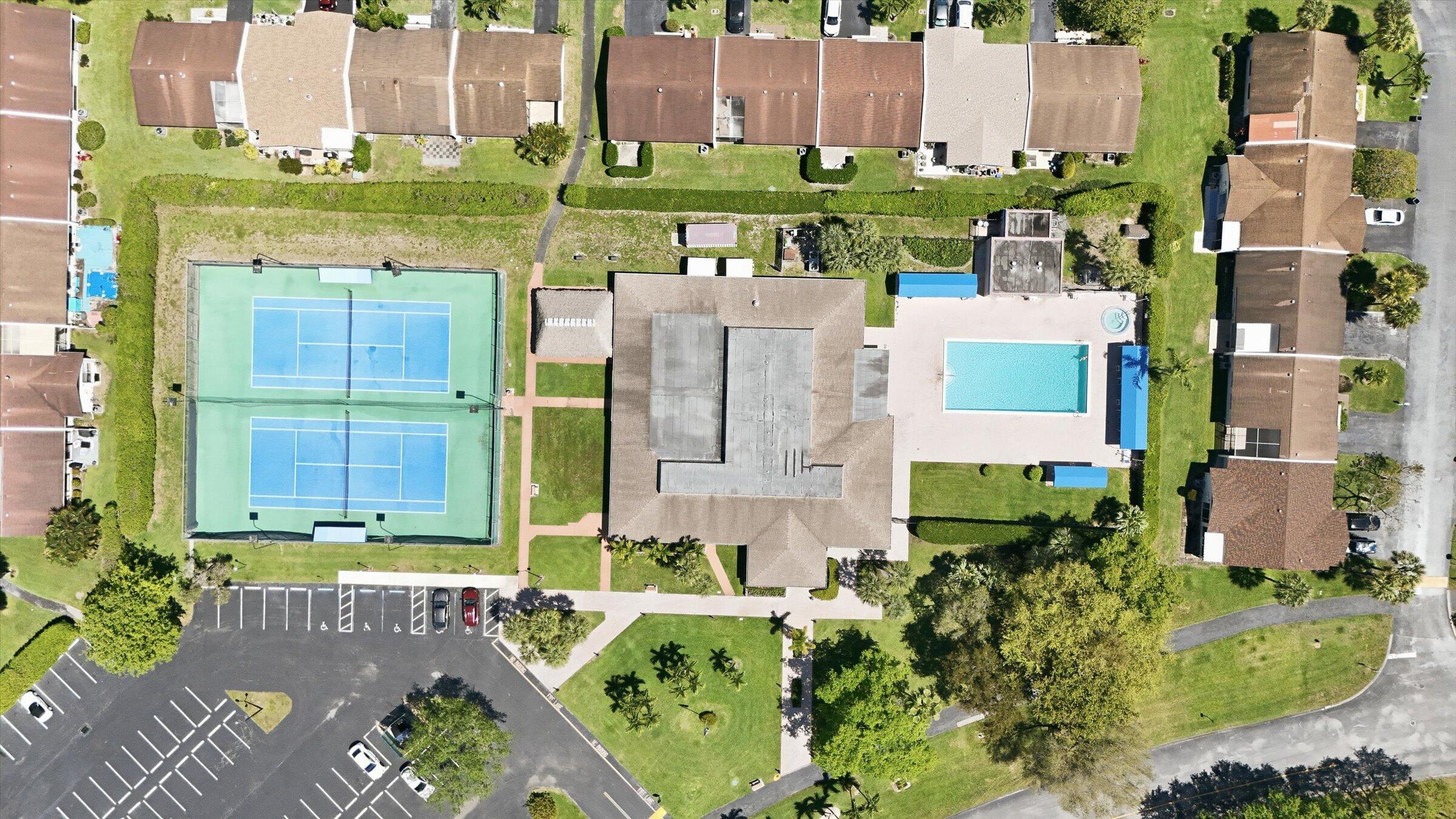 CYPRESS CONDO - Residential