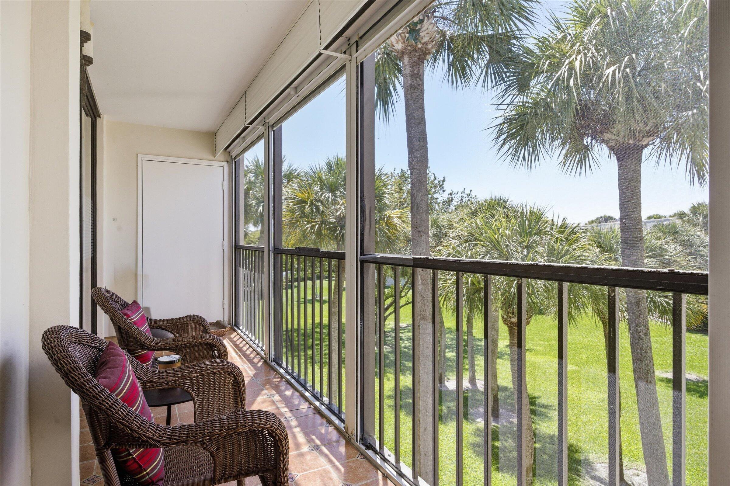 CYPRESS CONDO - Residential