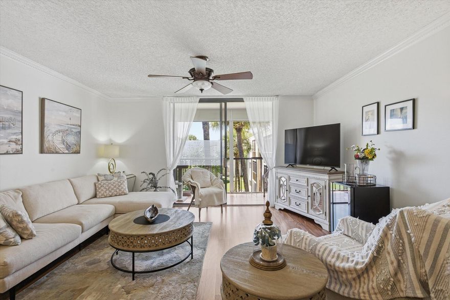 Beautiful 2/2 with washer and dryer !  this is an active 55 and over property in a very active community. 3 pools, tennis, pickelball, clubhouse, gym. Association in very good financial condition. updated appliances . You will fall in love with this unit as soon as you walk in.