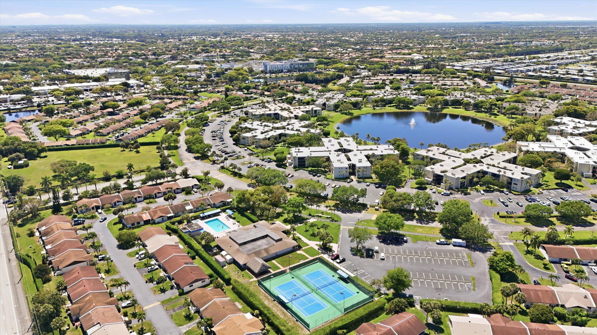 CYPRESS CONDO - Residential