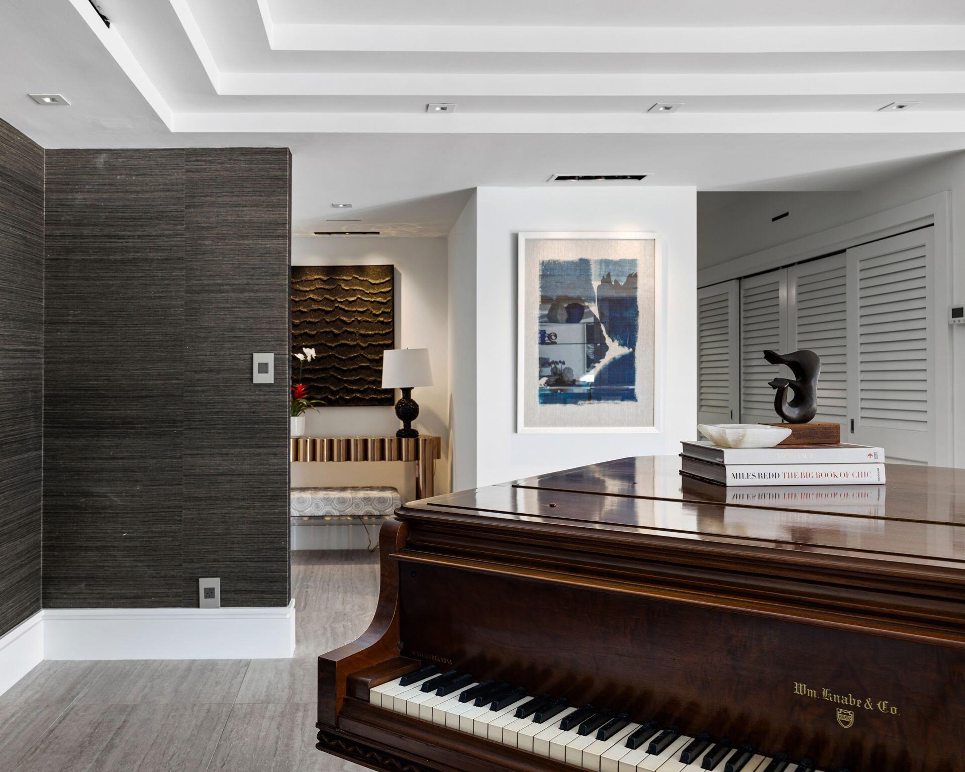 PALM BEACH TOWERS CONDO - Residential