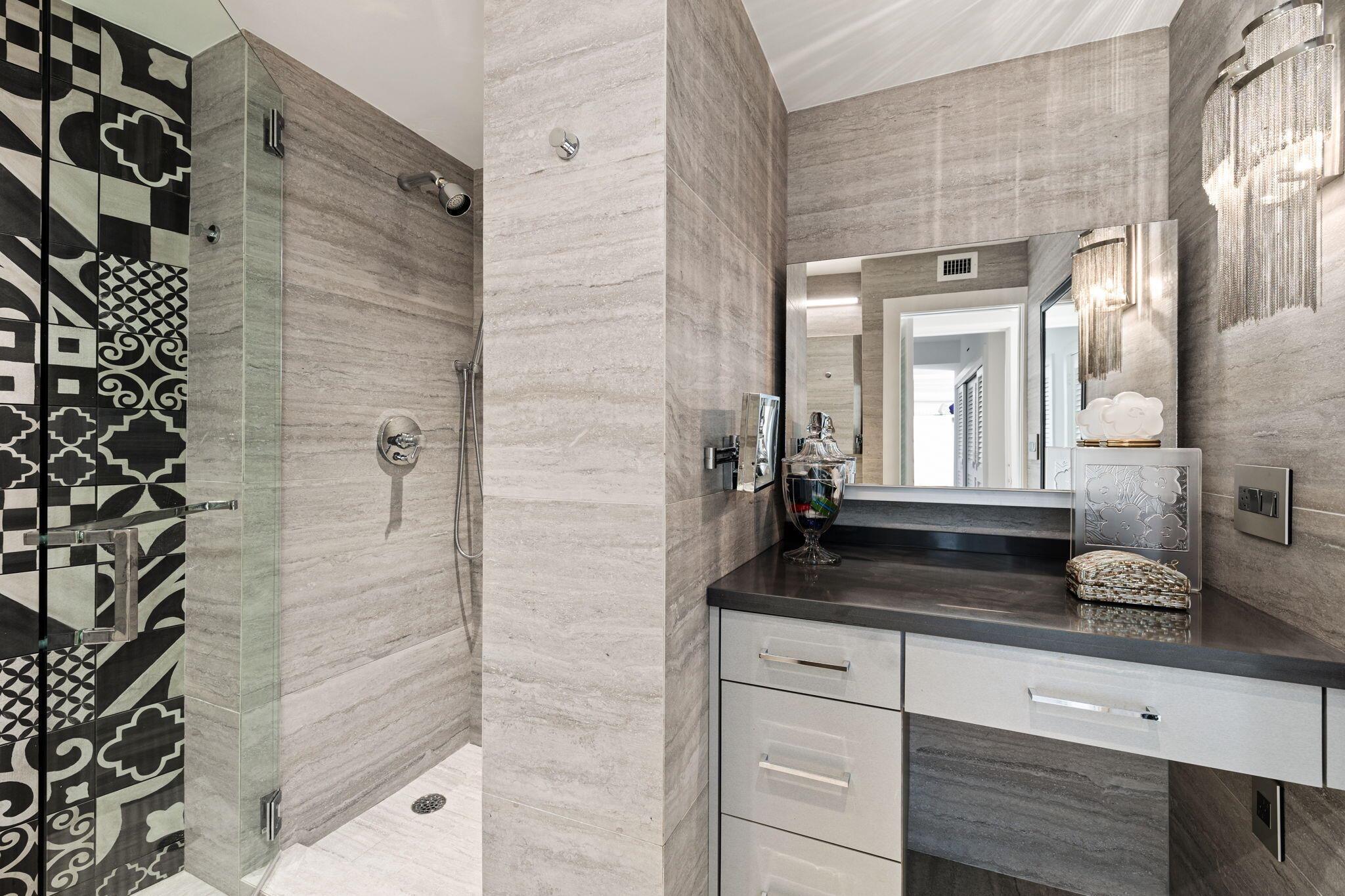 PALM BEACH TOWERS CONDO - Residential