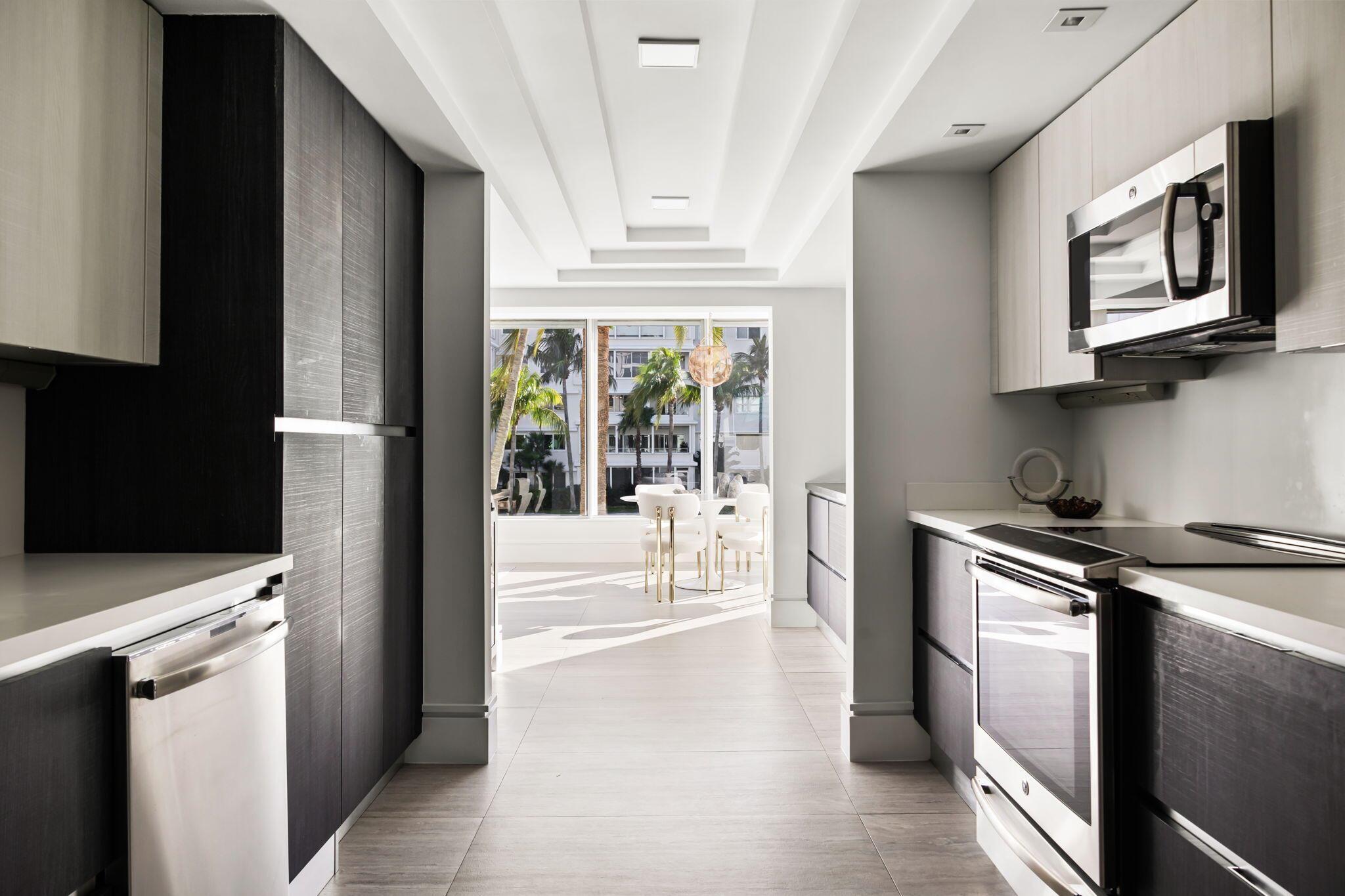 PALM BEACH TOWERS CONDO - Residential