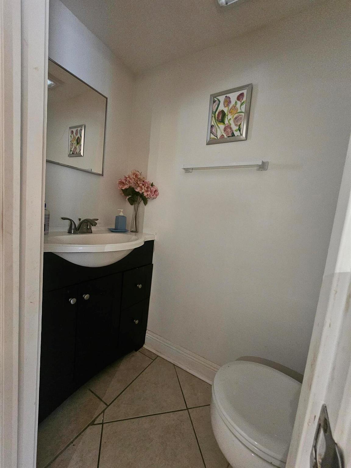 SOUTHERN COURTYARD TOWN H - Residential