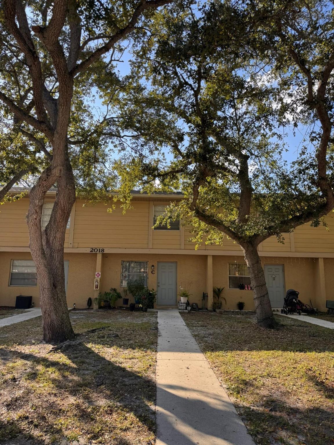 SOUTHERN COURTYARD TOWN H - Residential