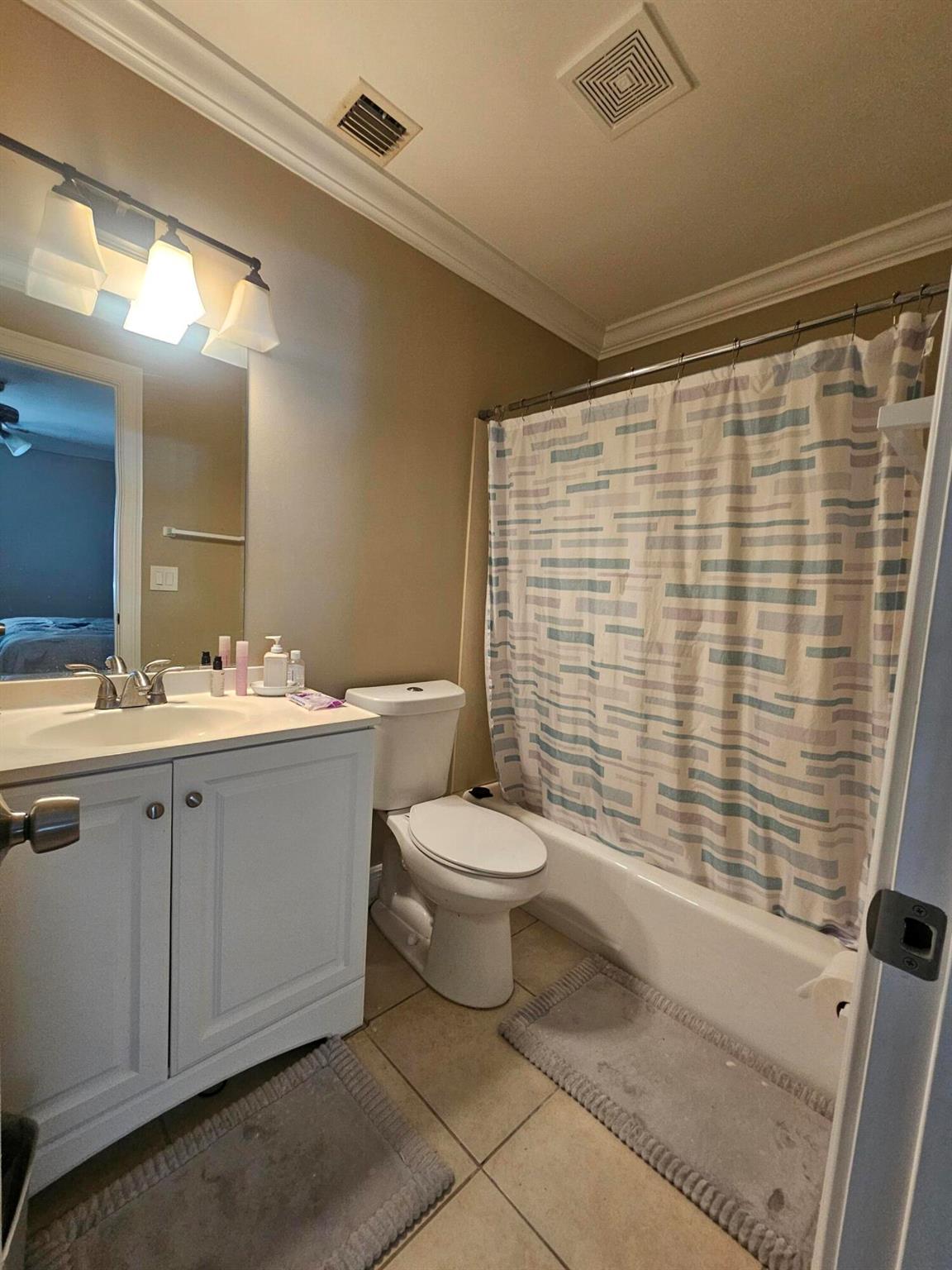 SOUTHERN COURTYARD TOWN H - Residential